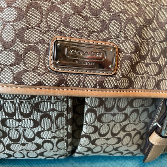 Coach messenger bag with cross body strap - Picture 2 of 5